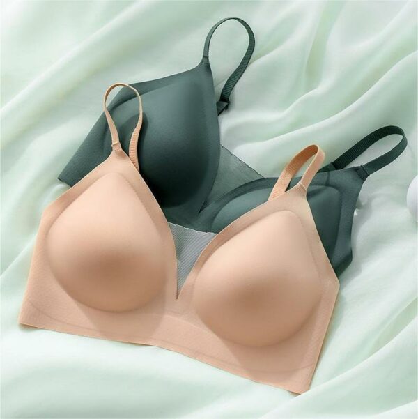 Supportive Seamless Bra Deep-V Bra Meshed Wireless Bra 3-Piece Pack