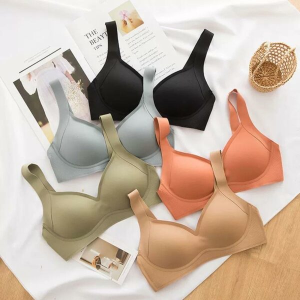 Fashion Latex Bra Steelless And Seamless With Gathering Pads Enough Support