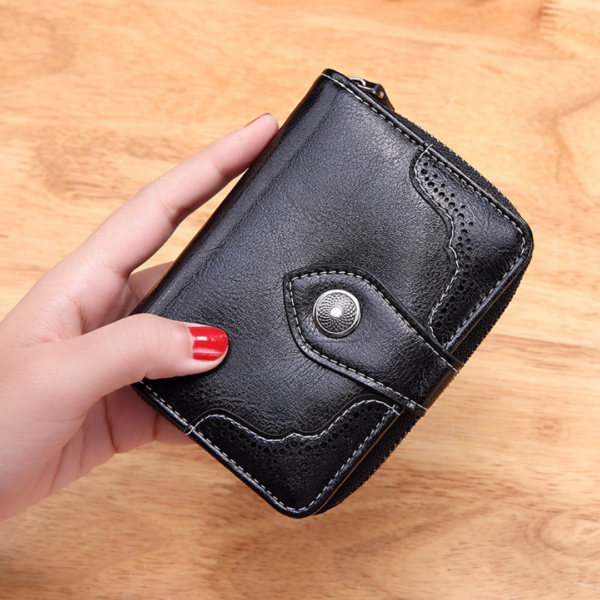 Oil wax leather short wallet 12130
