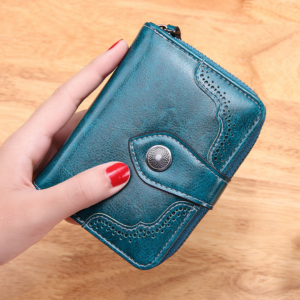 Oil wax leather short wallet 12130