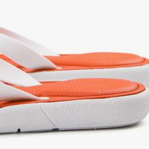 Vibrant Non-Slip Memory Foam Women's Flip Flops - Stylish Comfort